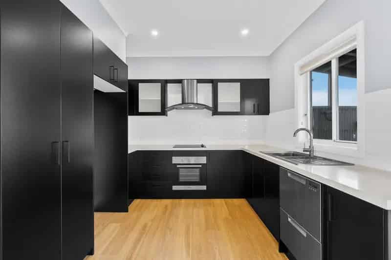 Real Estate For Lease - 169A Flagstaff Road - Lake Heights , NSW