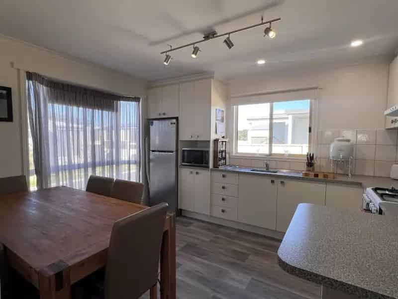 House For Sale , 300, Clifton Avenue, Leopold, Victoria