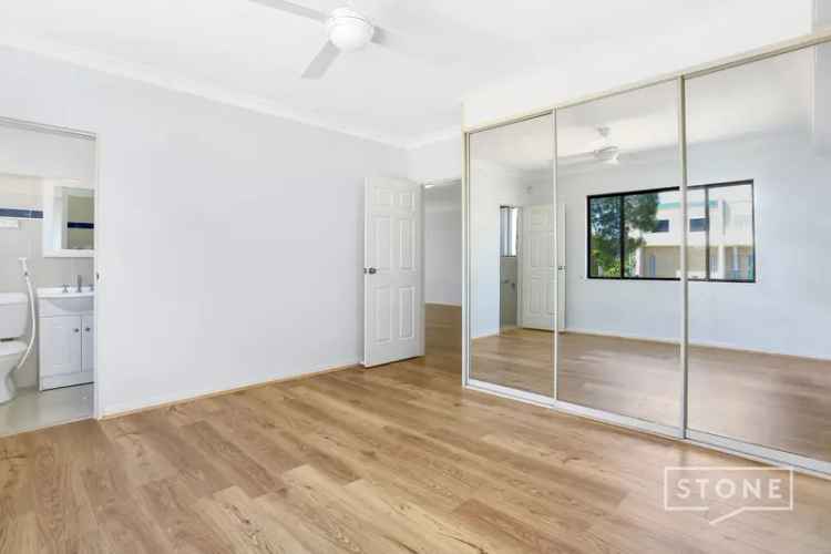 Lease 3 Bedroom House with Courtyard in Castle Hill NSW