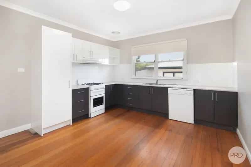 SPACIOUS FAMILY HOME IN POPULAR BALLARAT NORTH