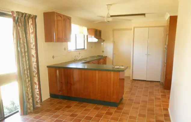 3 Bedroom Home Near Pittsworth