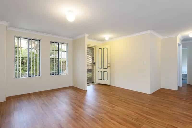 Villa For Sale - 8/32 Holmesdale Road, Woodbridge WA 6056