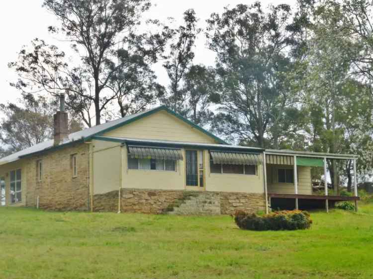 5 Bed 2 Bath Country Home For Lease Glossodia NSW