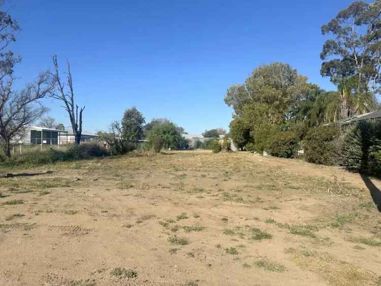 Buy Land in Moree Large Flood Free Building Block with Great Access