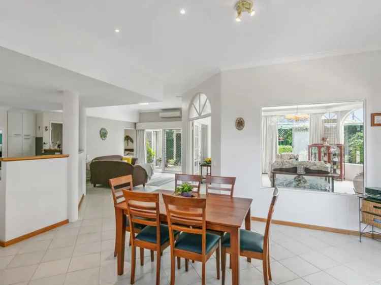 House For Sale in City of Melville, Western Australia