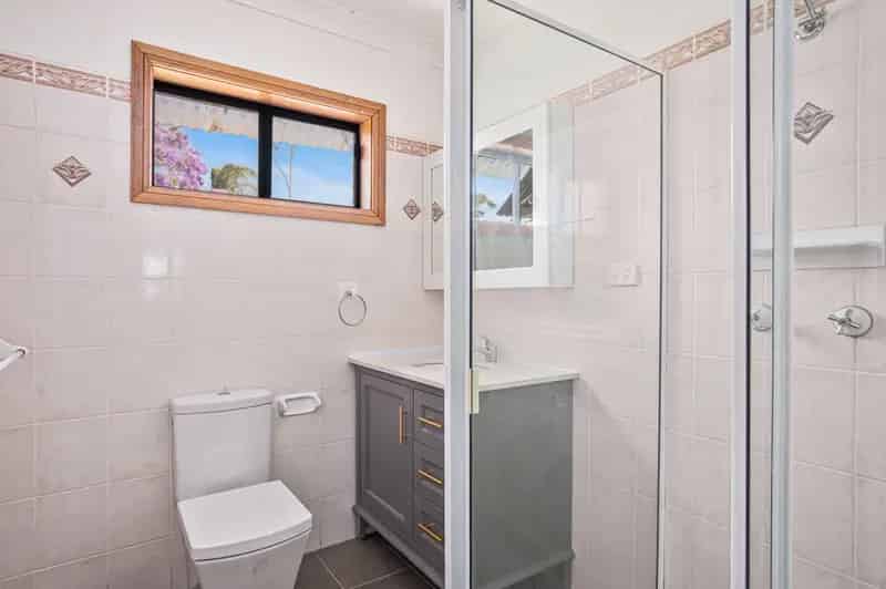 Lease Two Bedroom Unit with Lake Views in Primbee
