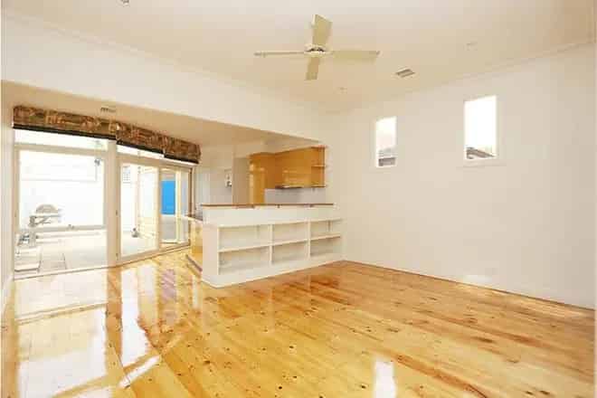 House For Rent , 129, Bank Street, Melbourne, Victoria