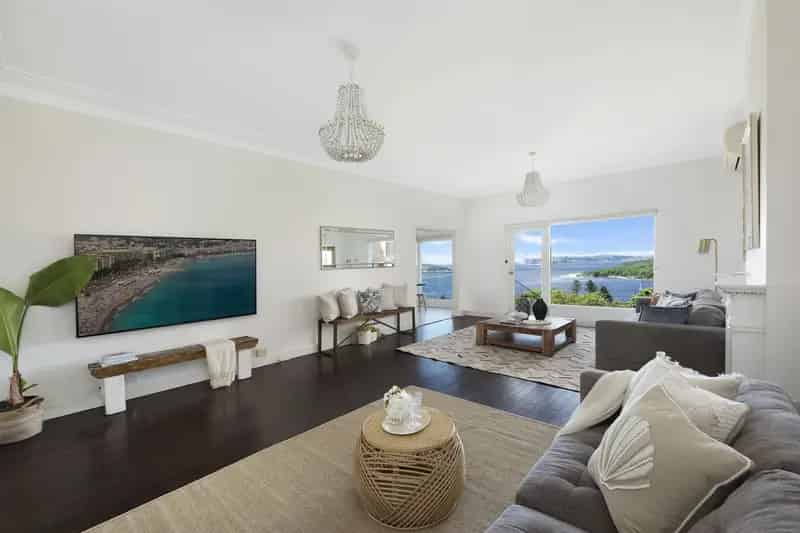 Lease Elegant House with Stunning Harbour Views in Fairlight