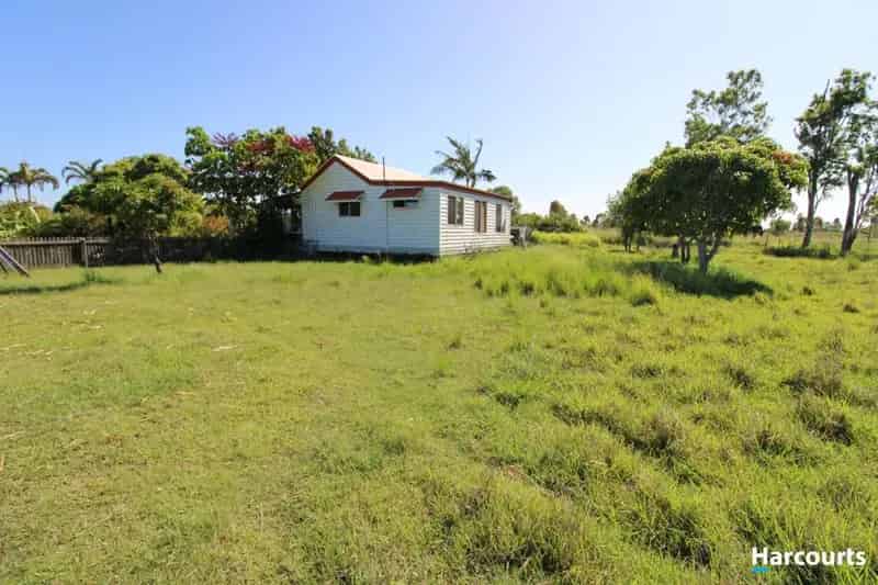 Buy Rural Property in Woongarra with Horse Agistment Facilities