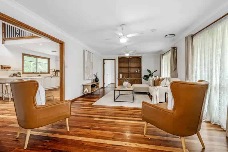 Charming Family Home on 5 Acres - Perfect for Relaxation and Entertaining