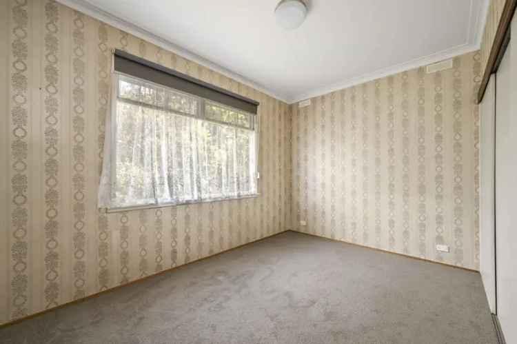 2 Bedroom Home Buninyong VIC - Near Schools Shops