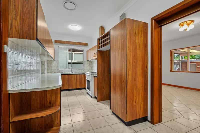 Lease 3 Bedroom Home with Study and Entertaining Area in Earlwood