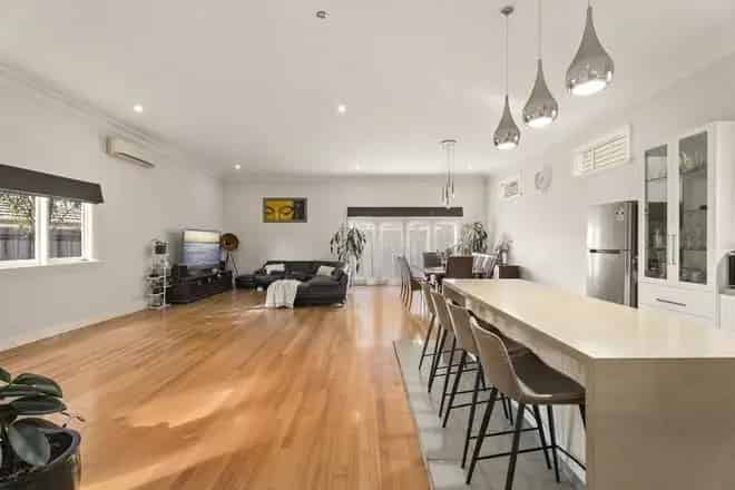 House For Sale , 40, Thomson Street, Melbourne, Victoria