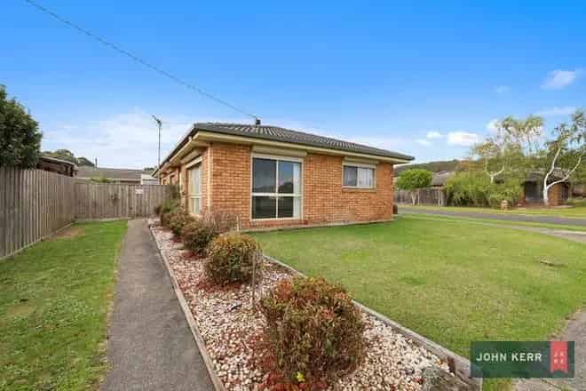 House For Sale , 61, Watsons Road, Moe, Victoria