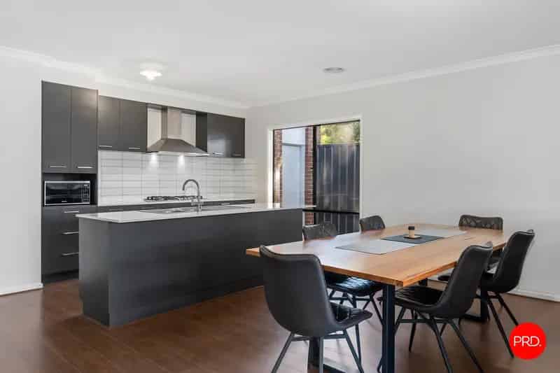 Immaculately Presented 3 Bedroom Home
