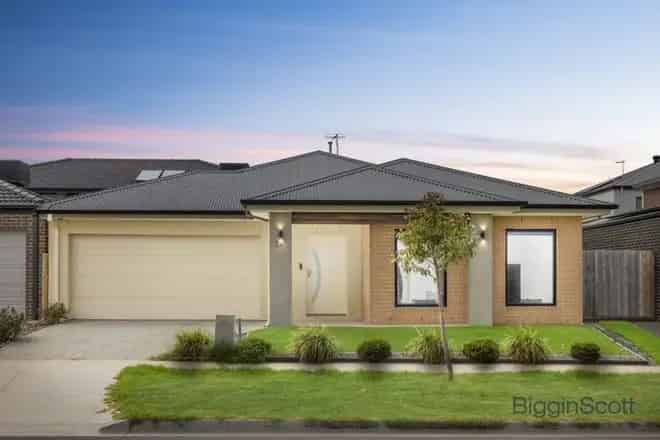 House For Sale , 25, Napier Street, Melbourne, Victoria