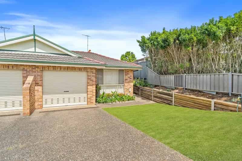 Lease 3 Bedroom Duplex in Raby with Good Sized Yard