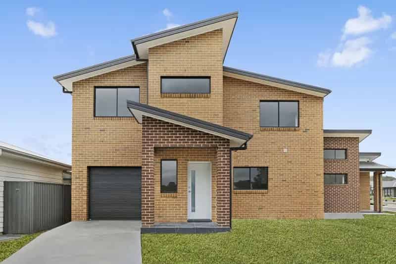 Rent Two Storey House in Spring Farm with Modern Features