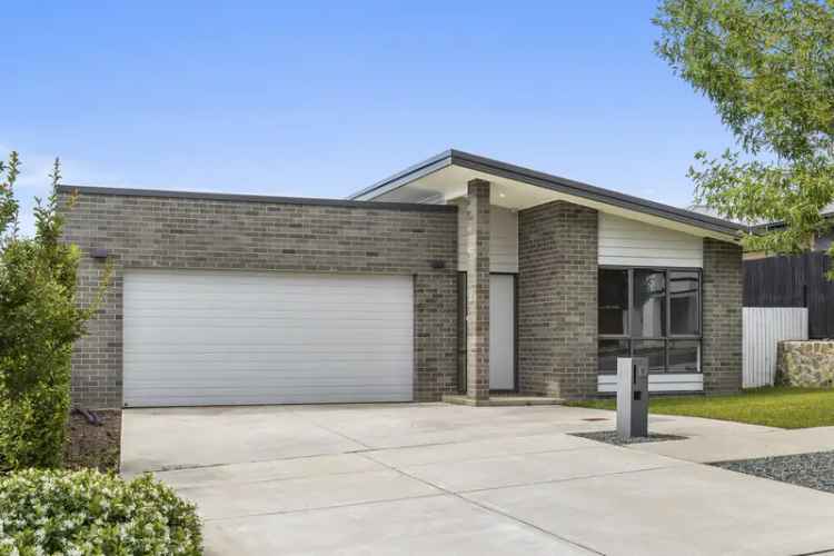 House For Rent in District of Gungahlin, Australian Capital Territory