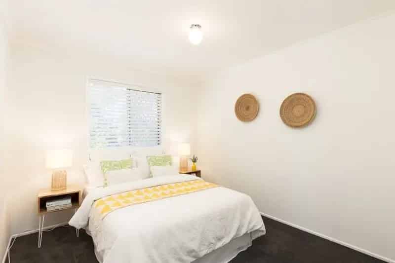 Enjoy the comfort and serenity of this 3 bedroom highset home!