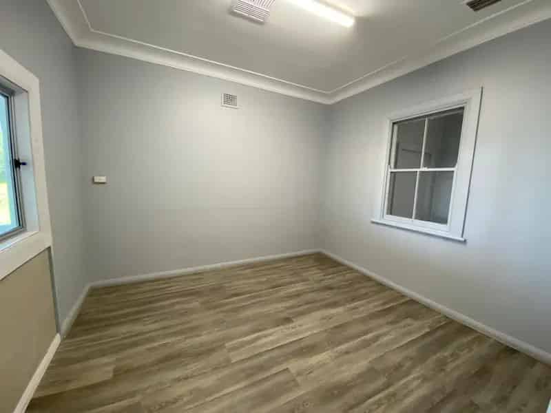 5 BEDROOM HOME - NEMINGHA LOCATION