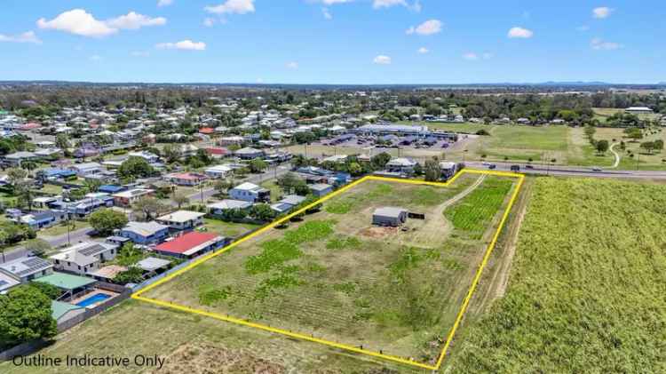 Versatile 1.29HA Property So Close To Town!