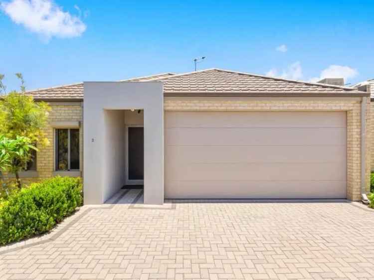 3 Bed 2 Bath Home in Harrington Waters Estate