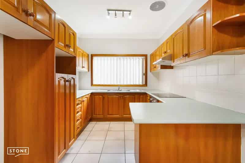 Lease Family Home in Port Kembla with Modern Comfort and Beach Proximity