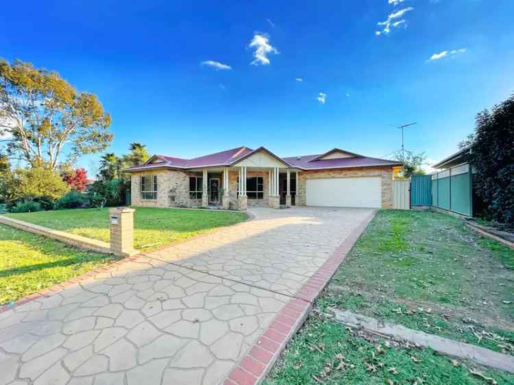 Executive Style 5 Bedroom Home with a Shed