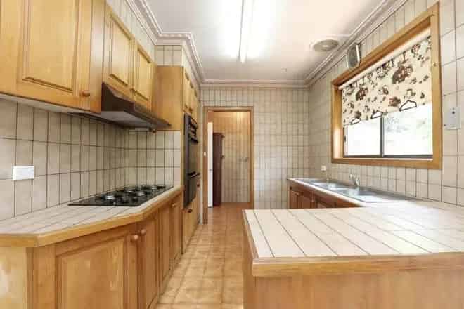 House For Rent , 8, Ian Crescent, Melbourne, Victoria