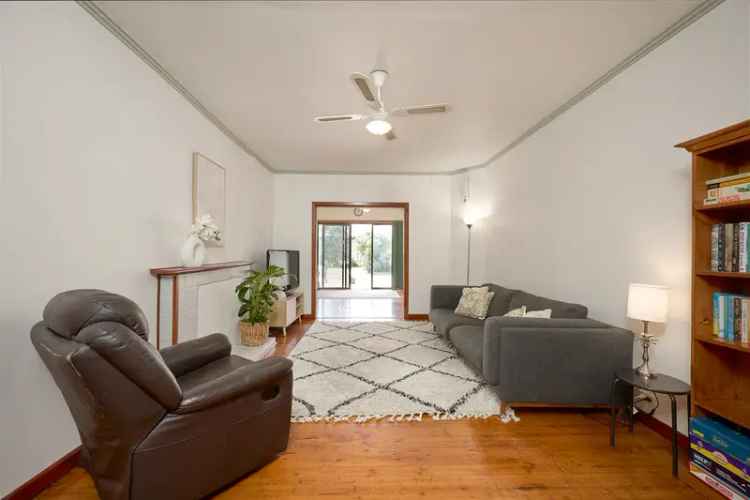 House For Sale in 72, Tennyson Street, Geelong, Victoria