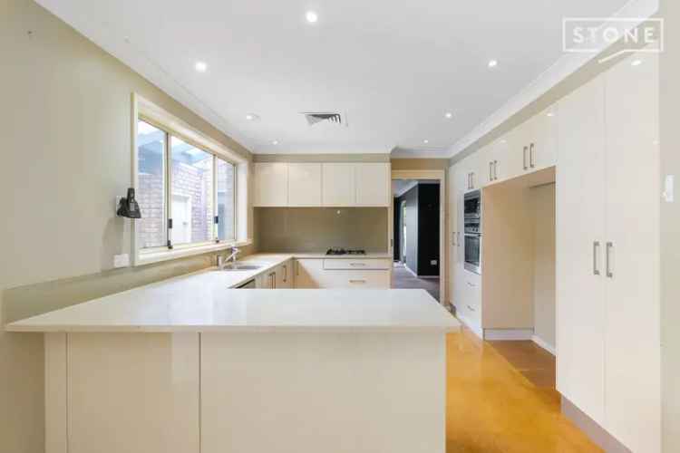 4 Bed 2 Bath Home Ashtonfield NSW - Pool - Pets Considered