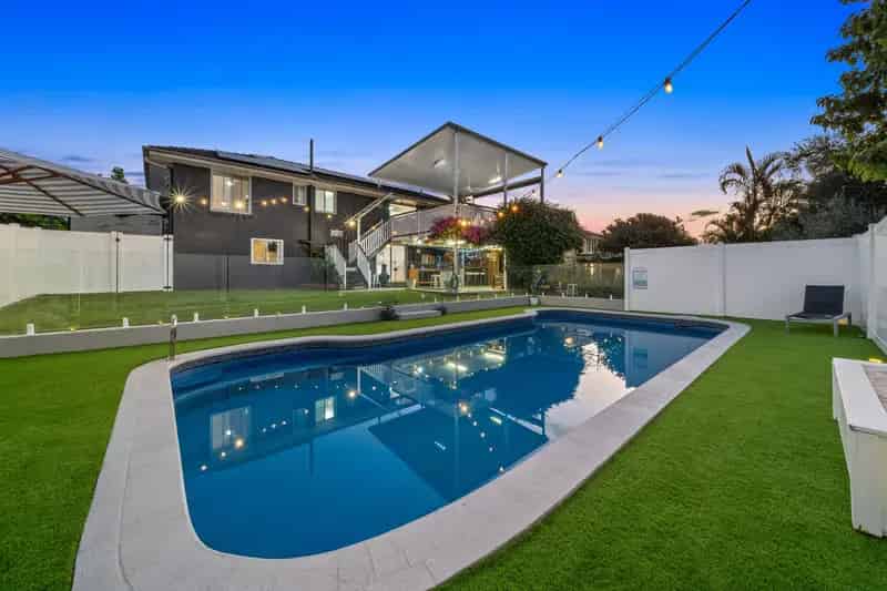 Real Estate For Sale - 11 Mayled Street - Chermside , QLD