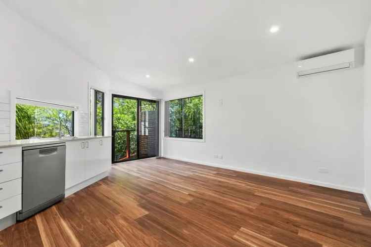 Modern Granny Flat Near Erina Fair