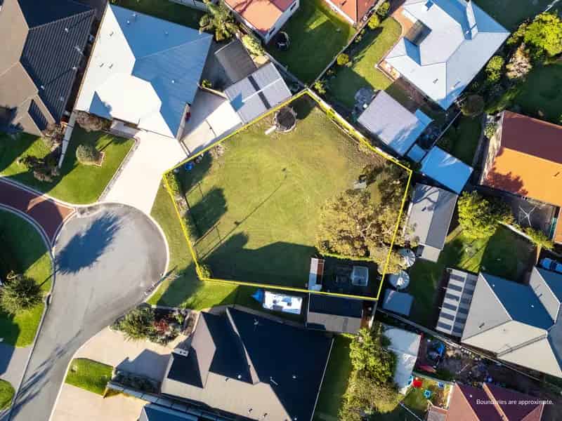 Prime Build-Ready Block in Peaceful Cul-de-Sac