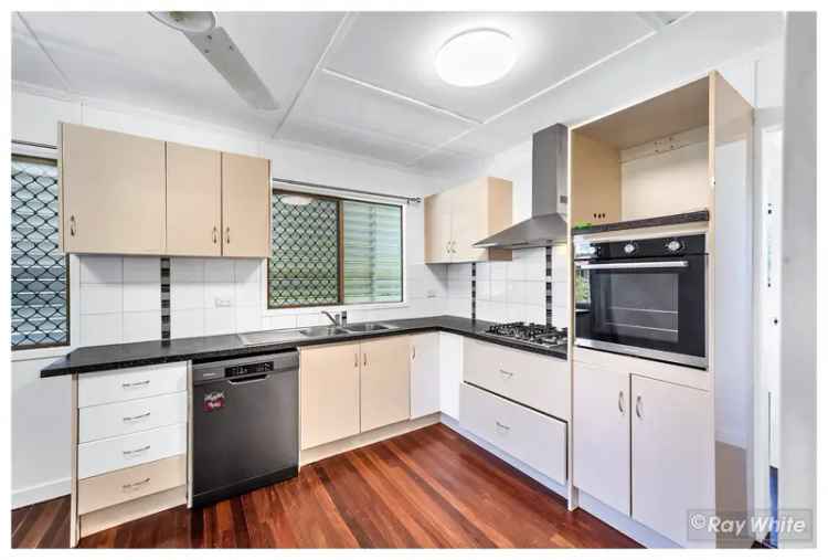 Neat 3-Bedroom Home West Rockhampton Family Investors