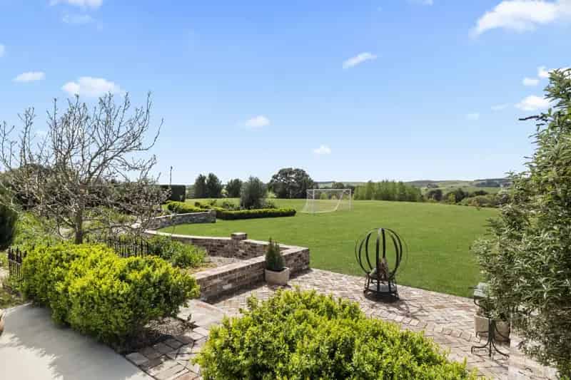 Relaxed Rural Lifestyle "THROSBY"