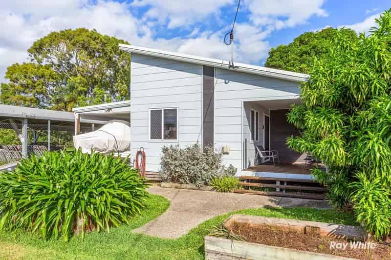 Central CBD home with extras!