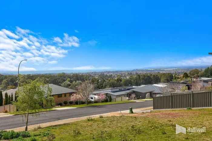 Land For Sale in Devonport, Tasmania