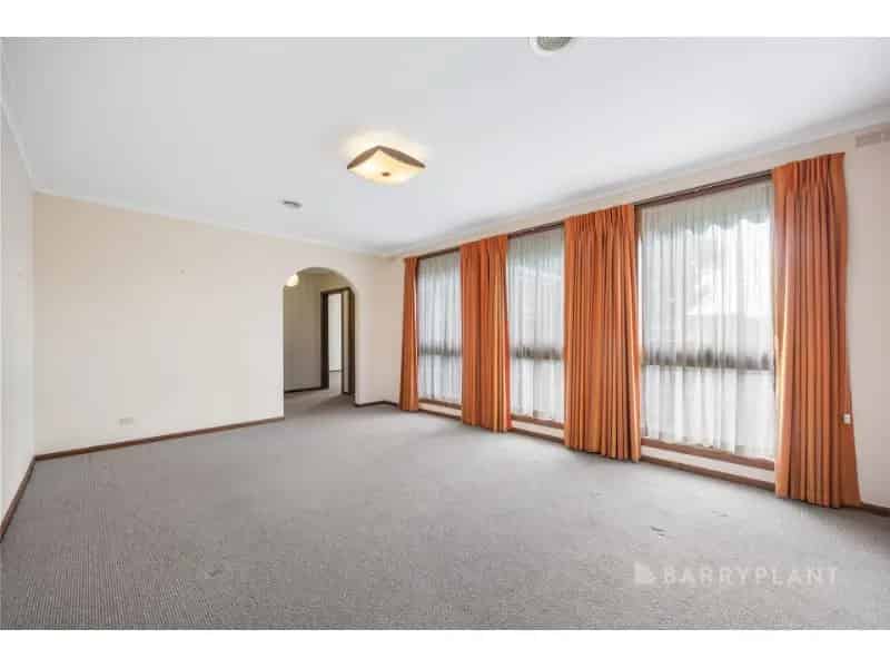 Brick 3 Bedroom Home In Quite Court