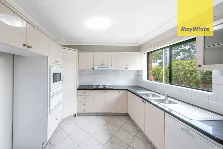 4 rooms house of 245 m² in Sydney