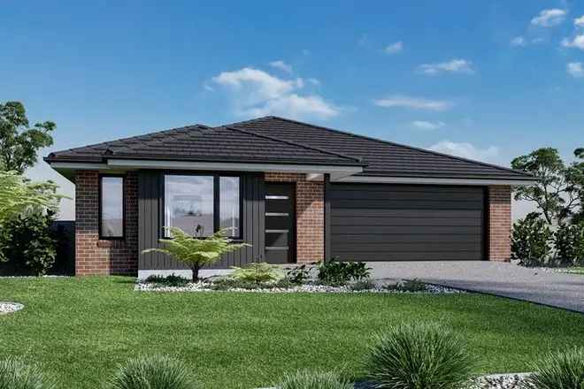 Bargara 4-Bedroom Home: Open Plan Living, Large Kitchen & Alfresco