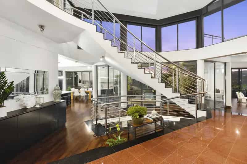 Buy Luxury Residence in a Prime Location with Ocean Views and Pool