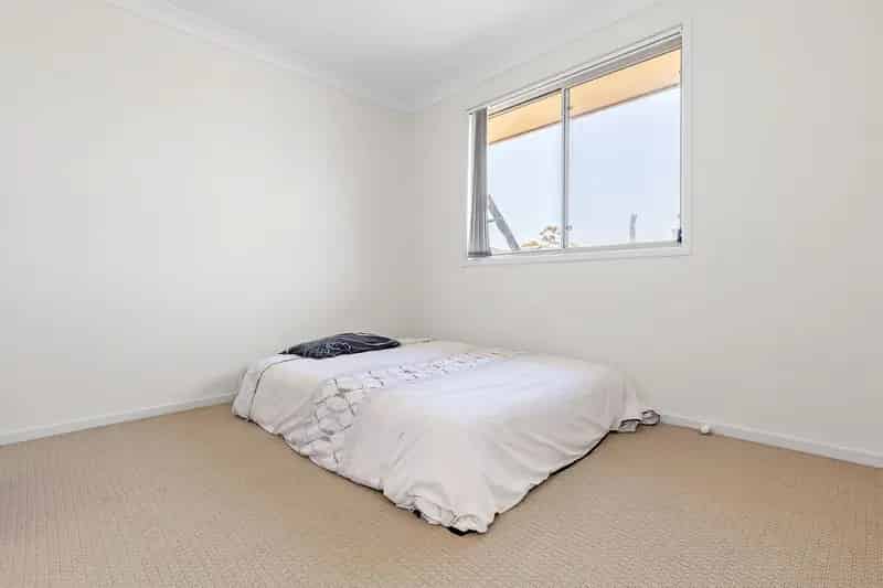 Real Estate For Lease - 3 Edward Windeyer Way - Raymond Terrace , NSW