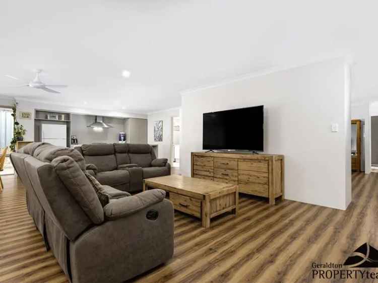 House For Sale in Geraldton, Western Australia