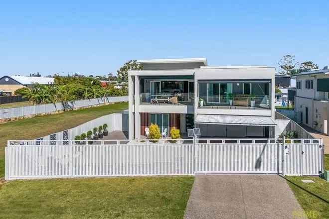 House For Sale in Hervey Bay, Queensland