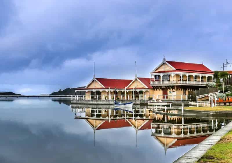 Proudfoots By The River - Waterfront Dining