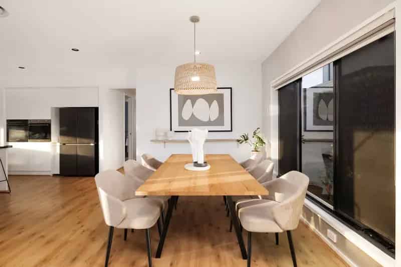 Buy 5 Bedroom House in Rochedale Estates with Luxurious Features