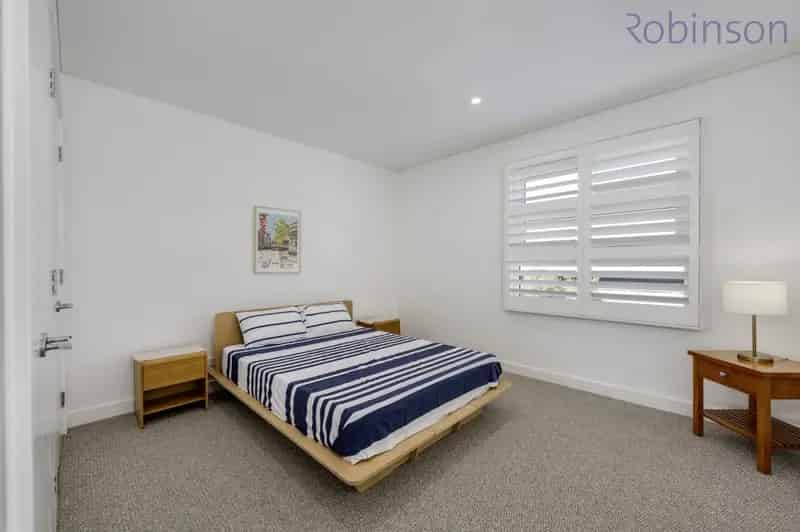 3 rooms apartment of 1088 m² in Newcastle
