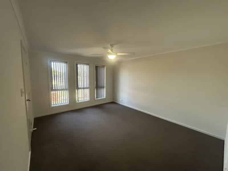 13 Rawlings Circuit, Evanston SA 5116 - House For Lease